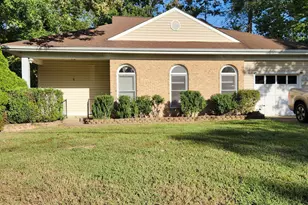 19105 Wayne Dr, Triangle, VA 22172 - Photo 1