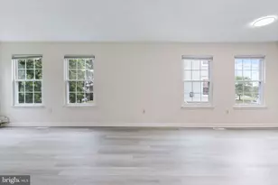 8025 Lantern Ct, Manassas, VA 20109 - Photo 7