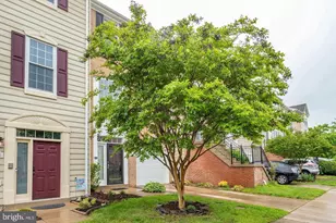 938 Herons Run Ln, Woodbridge, VA 22191 - Photo 3