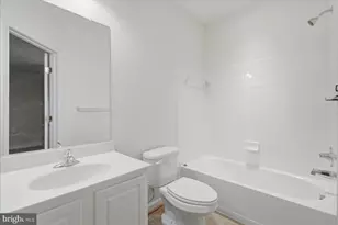 16766 Blackjack Oak Ln, Woodbridge, VA 22191 - Photo 7