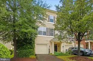 16766 Blackjack Oak Ln, Woodbridge, VA 22191 - Photo 1