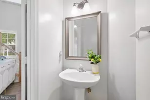 12905 Ness Hollow Ct, Bristow, VA 20136 - Photo 11