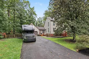 3210 Riverview Dr, Triangle, VA 22172 - Photo 41