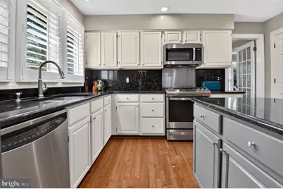 4317 Marhalt Place, Dumfries, VA 22025 - Photo 13