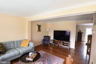 12824 Frontier Ln, Woodbridge, VA 22192 - Photo 3