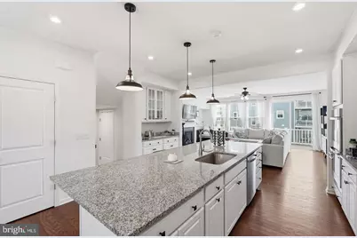 13044 Jessica Grove Place, Woodbridge, VA 22192 - Photo 5
