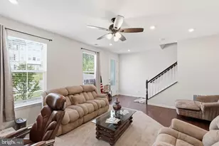 13044 Jessica Grove Pl, Woodbridge, VA 22192 - Photo 7