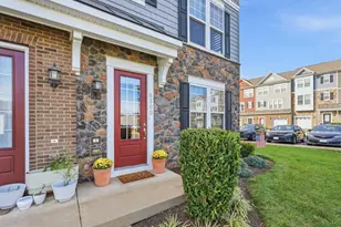 6300 Berkley Bridge Pl, Haymarket, VA 20169 - Photo 5