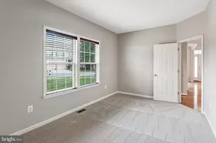 15420 Ann Arden Avenue, Woodbridge, VA 22193 - Photo 7