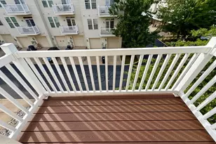 15272 Regents Park Dr, Woodbridge, VA 22191 - Photo 9
