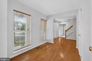17208 Larkin Dr, Dumfries, VA 22026 - Photo 9
