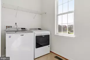 2440 Five Fathom Cir, Woodbridge, VA 22191 - Photo 13
