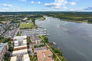 525 Belmont Bay Dr, Woodbridge, VA 22191 - Photo 5
