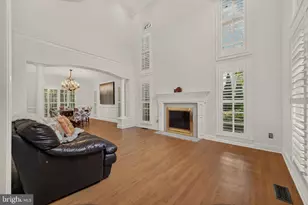 8085 Crooked Oaks Ct, Gainesville, VA 20155 - Photo 21