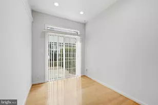 13705 Longmeade Ct, Gainesville, VA 20155 - Photo 21