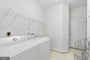 13705 Longmeade Ct, Gainesville, VA 20155 - Photo 39