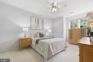 13705 Longmeade Ct, Gainesville, VA 20155 - Photo 23