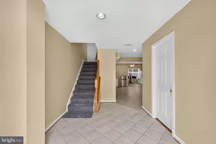 16936 Jed Forest Ln, Woodbridge, VA 22191 - Photo 9