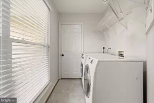 5710 Rhode Island Dr, Woodbridge, VA 22193 - Photo 17