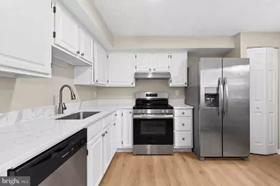 3863 Sunny Brook Court, Woodbridge, VA 22192 - Photo 15