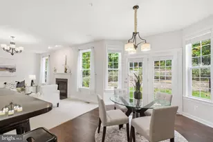 3297 Eagle Ridge Dr, Woodbridge, VA 22191 - Photo 25