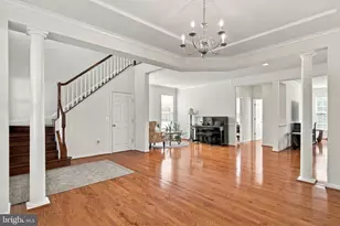 7512 San Diego Ct, Gainesville, VA 20155 - Photo 9