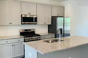 8196 Maude Ln, Manassas, VA 20110 - Photo 5