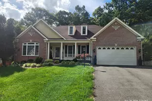11708 Crest Maple Dr, Woodbridge, VA 22192 - Photo 1
