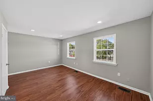 7616 Shelley Ln, Manassas, VA 20111 - Photo 9