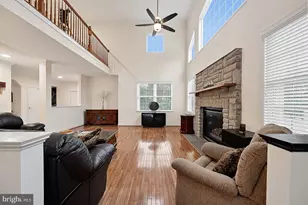 17968 Swans Creek Ln, Dumfries, VA 22026 - Photo 25