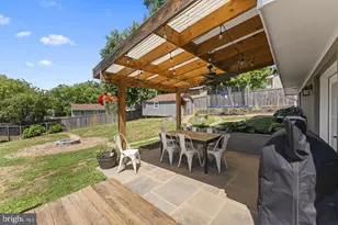 13728 Gran Deur Dr, Woodbridge, VA 22193 - Photo 33