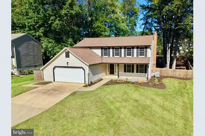 15177 Holleyside Drive, Dumfries, VA 22025 - Photo 3