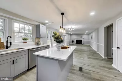 15177 Holleyside Drive, Dumfries, VA 22025 - Photo 13