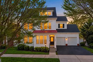 10064 Orland Stone Dr, Bristow, VA 20136 - Photo 3