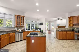 14009 Baneberry Cir, Manassas, VA 20112 - Photo 11