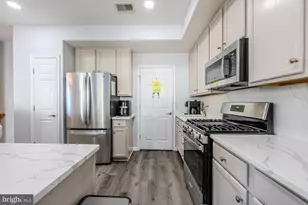 14581 Kylewood Way, Gainesville, VA 20155 - Photo 7