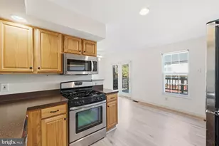 7653 Staunton Cir, Manassas, VA 20109 - Photo 11