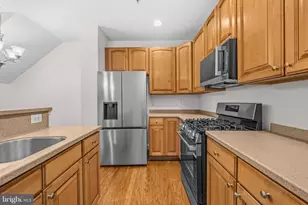 6262 Woodruff Springs Way, Haymarket, VA 20169 - Photo 11