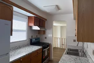 3453 Beale Ct, Woodbridge, VA 22193 - Photo 7