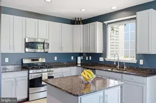 12707 Bedford Glen Way, Woodbridge, VA 22192 - Photo 19