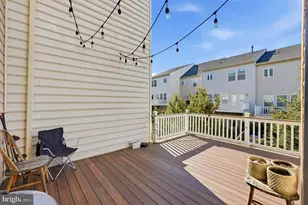 12707 Bedford Glen Way, Woodbridge, VA 22192 - Photo 11
