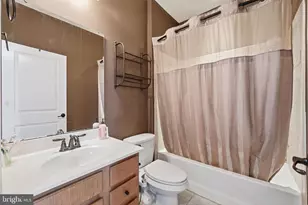 12707 Bedford Glen Way, Woodbridge, VA 22192 - Photo 25