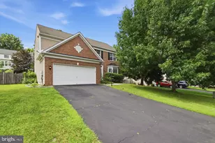 5880 Moonbeam Dr, Woodbridge, VA 22193 - Photo 1