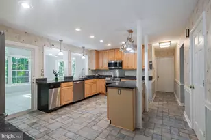 15917 Edgewood Dr, Dumfries, VA 22025 - Photo 13