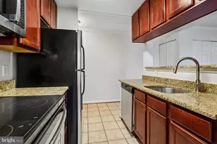 15655 Horseshoe Ln, Woodbridge, VA 22191 - Photo 7