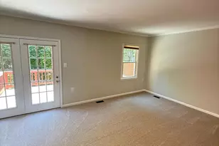 12413 Eden Ln, Woodbridge, VA 22192 - Photo 7