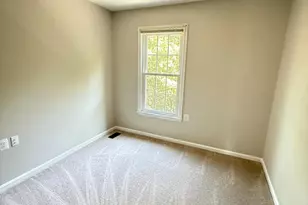 12413 Eden Ln, Woodbridge, VA 22192 - Photo 17