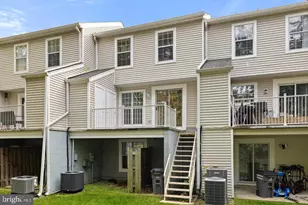 2821 Madeira Ct, Woodbridge, VA 22192 - Photo 29