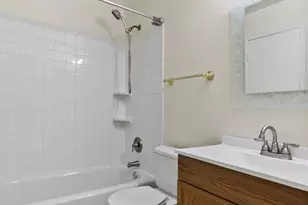 2821 Madeira Ct, Woodbridge, VA 22192 - Photo 19
