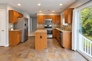 14263 Town Commons Way, Gainesville, VA 20155 - Photo 5